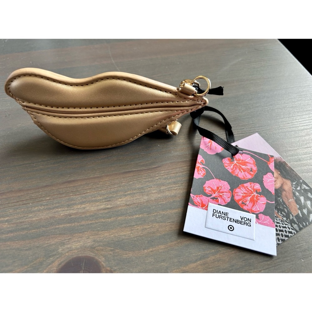 NWT Gold lips coin pouch change purse Diane von Furstenberg DVF for Target